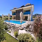 Sahra Exclusive Dalyan - Family-friendly Luxury In Dalyan Centre With Large Private Pool & Garden