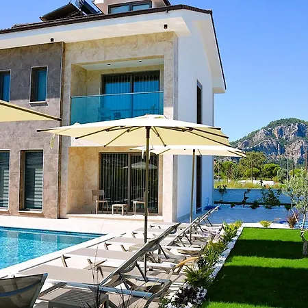 Sahra Exclusive Dalyan - Family-friendly Luxury In Dalyan Centre With Large Private Pool & Garden