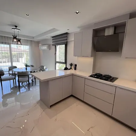 Sahra Exclusive Dalyan - Family-friendly Luxury In Dalyan Centre With Large Private Pool & Garden Vilă