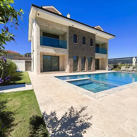 Vilă Sahra Exclusive Dalyan - Family-friendly Luxury In Dalyan Centre With Large Private Pool & Garden