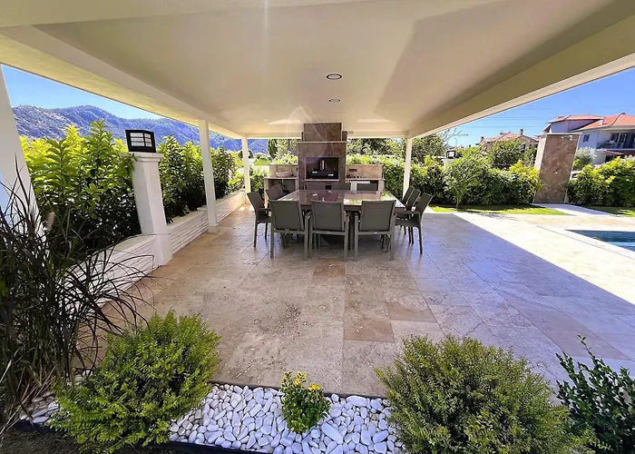 Sahra Exclusive Dalyan - Family-friendly Luxury In Dalyan Centre With Large Private Pool & Garden Vilă