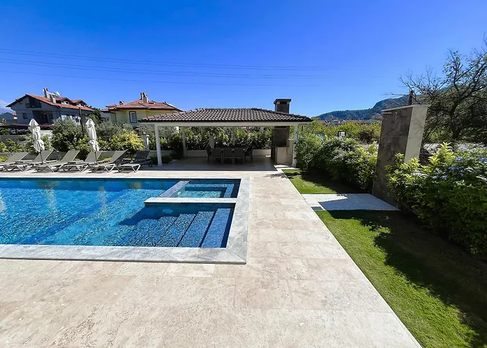 Sahra Exclusive Dalyan - Family-friendly Luxury In Dalyan Centre With Large Private Pool & Garden *