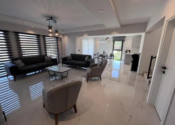 Sahra Exclusive Dalyan - Family-friendly Luxury In Dalyan Centre With Large Private Pool & Garden