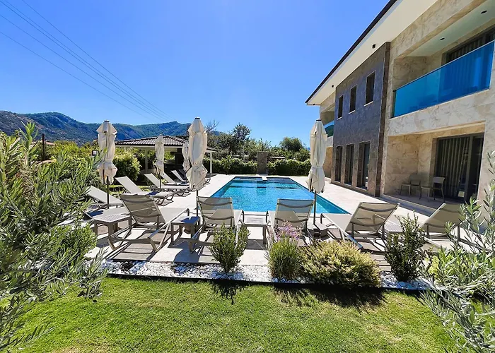 Villa Sahra Exclusive Dalyan - Family-friendly Luxury In Dalyan Centre With Large Private Pool & Garden